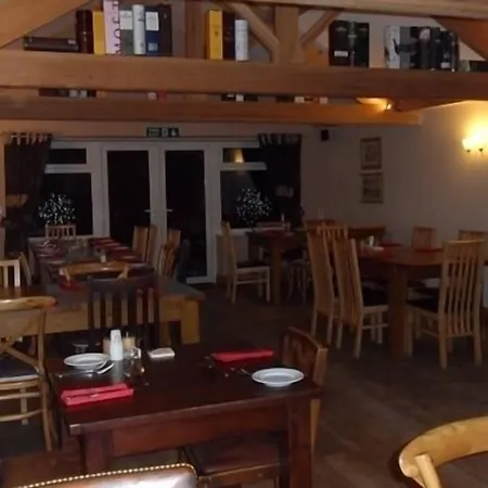 Old Oak Tree Hotel South Kilvington