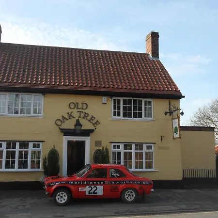 Old Oak Tree Hotel 3*