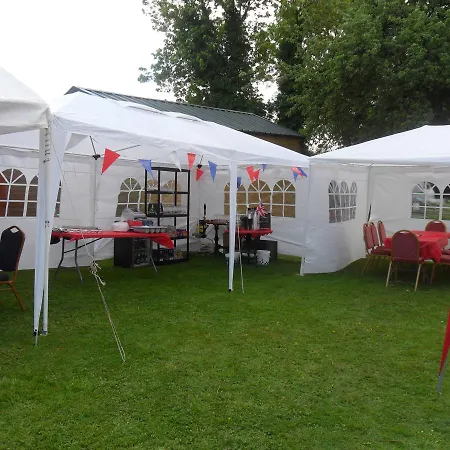Ξενοδοχείο Old Oak Tree